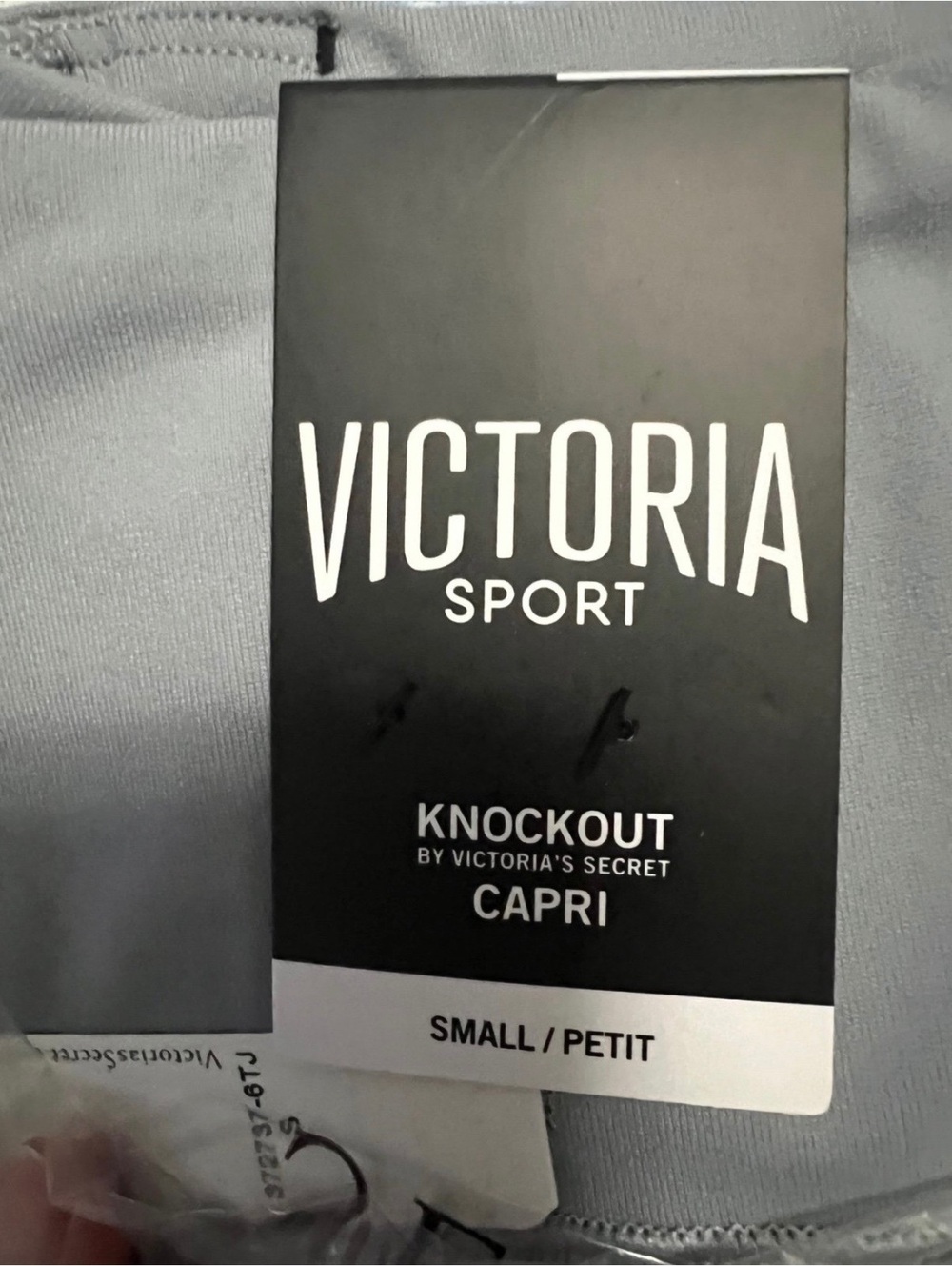 Victoria Sport Knockout Capri Small Gray Activewear Leggings